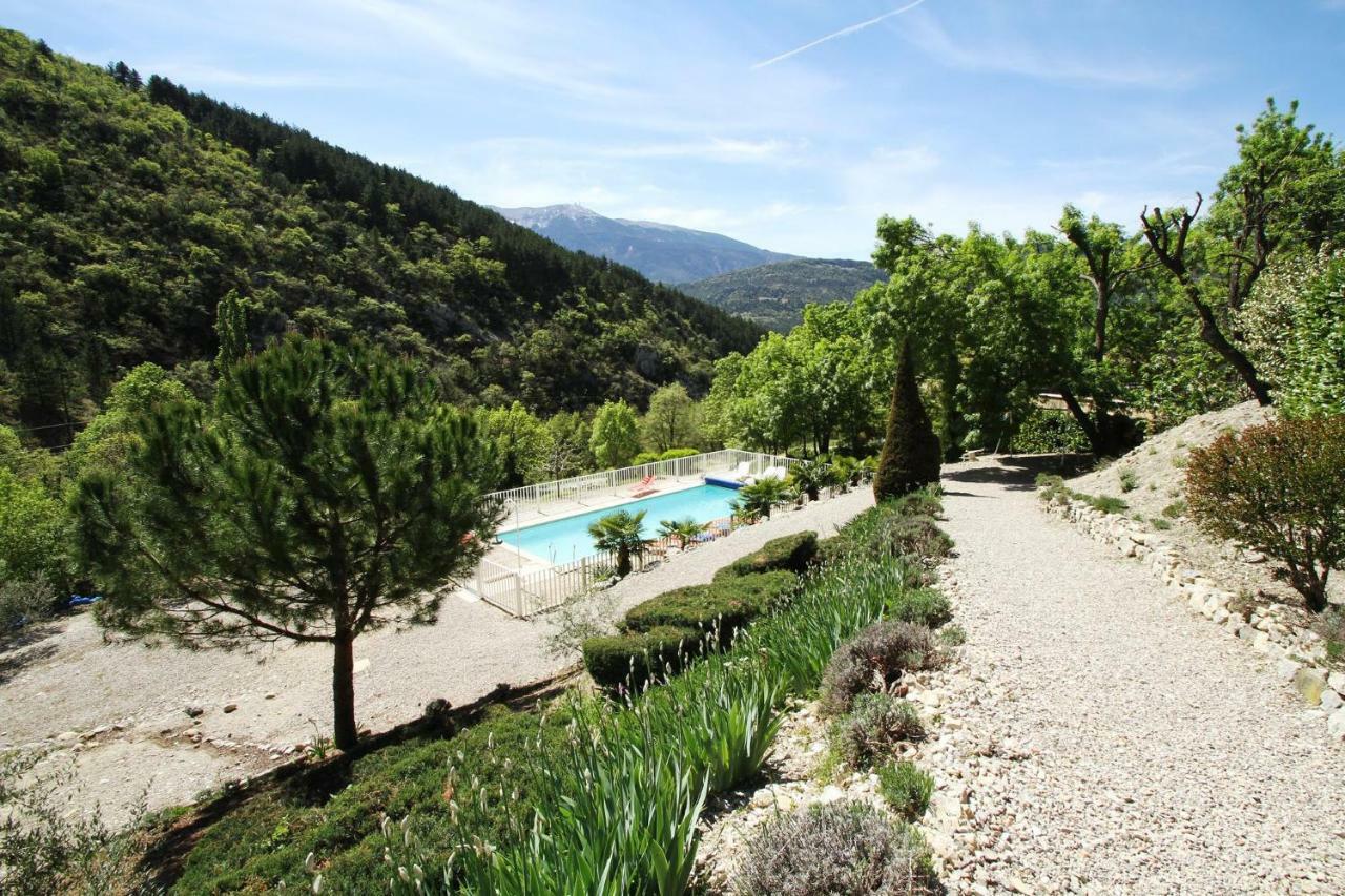 Hotel La Clue/ Le Jas Du Ventoux Plaisians Exterior foto